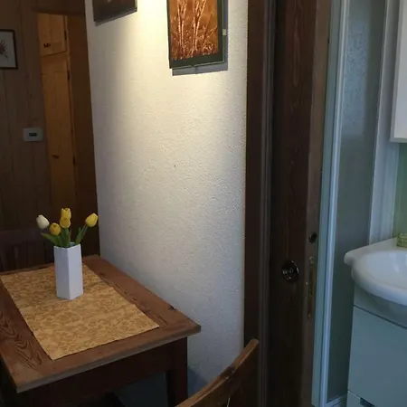 La Petite Maison Du Chateau * Aymavilles