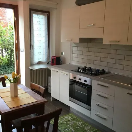 La Petite Maison Du Chateau * 아이마빌레스