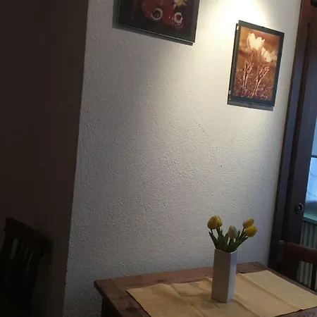 La Petite Maison Du Chateau Apartment