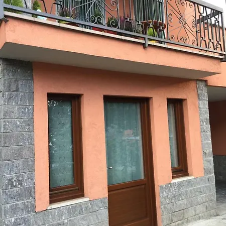 La Petite Maison Du Chateau *